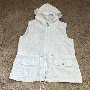 Kenar White Hooded Vest